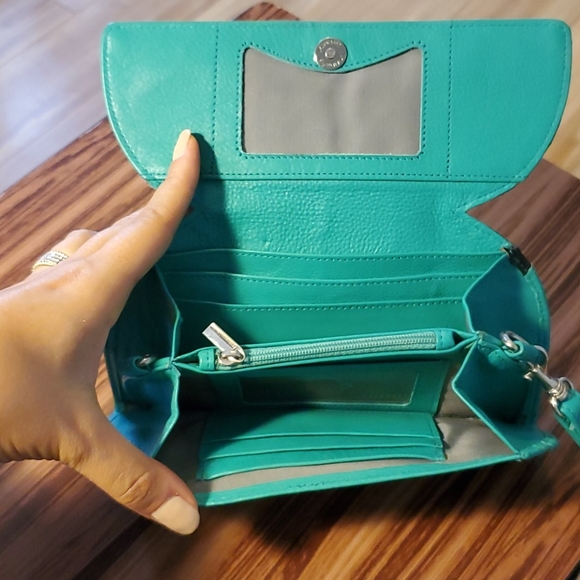 RFID shielded Rogue Wallet - Picture 3 of 4